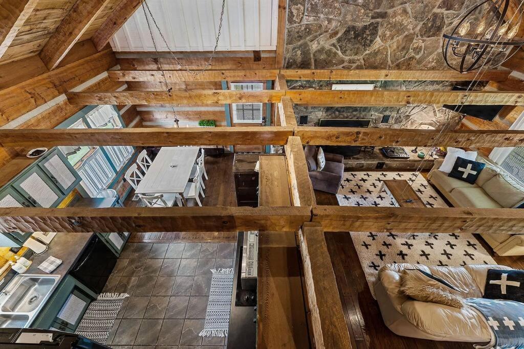 Rustic Cabin, Dock, Firepit, Kayaks & Games Winchester Экстерьер фото